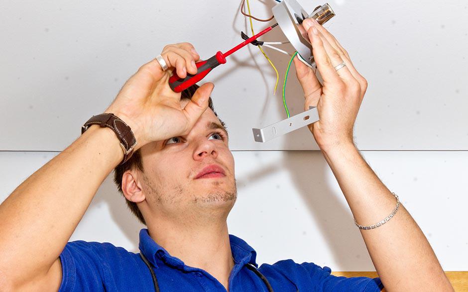 recherche travail électricien bâtiment Bures-sur-Yvette