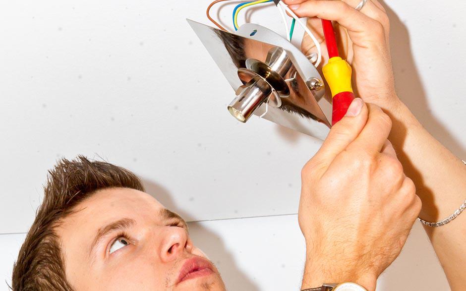 cherche électricien Crosne